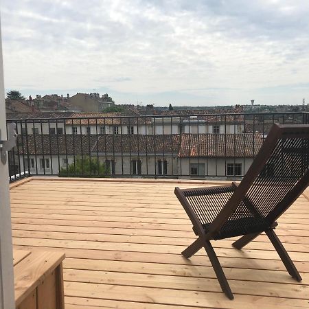 Beautifully Renovated Rooms On Place New York Angoulême Buitenkant foto