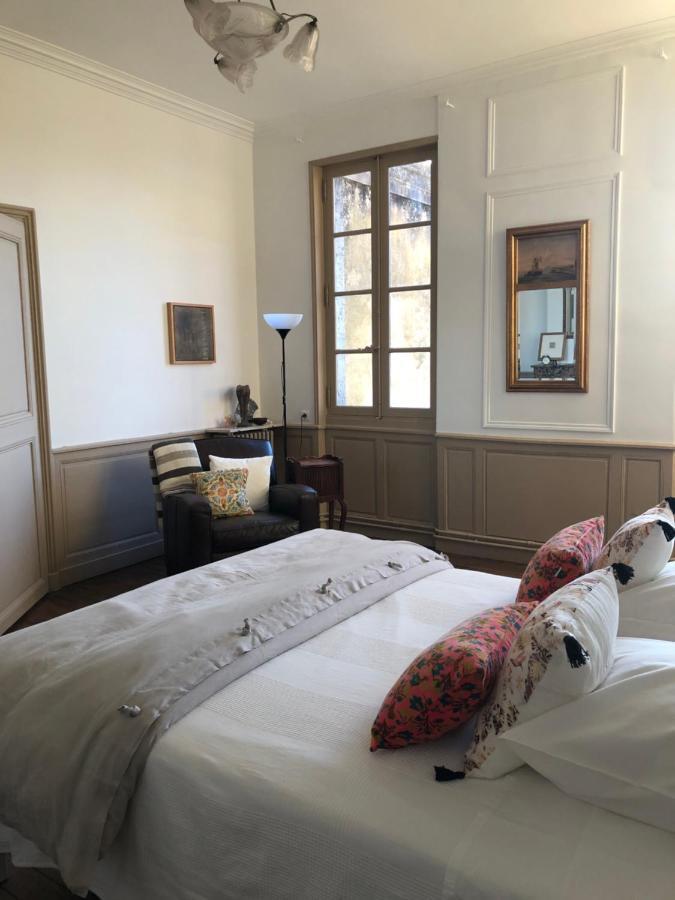 Beautifully Renovated Rooms On Place New York Angoulême Buitenkant foto